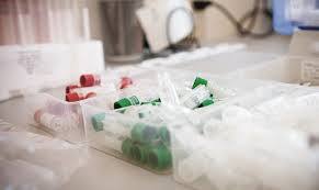 चीनच्या एका वृत्तपत्रातील वृत्तानुसार, युवकांना देशभक्तीच्या नावावर स्पर्म डोनेट करण्यासाठी प्रेरित केलं जात आहे. चीनमध्ये सध्या वाढत्या वयामुळे कार्यक्षमता घटत आहे. त्यामुळेच चीनी सरकारनं स्पर्म डोनेट करण्याची मागणी केली आहे. 