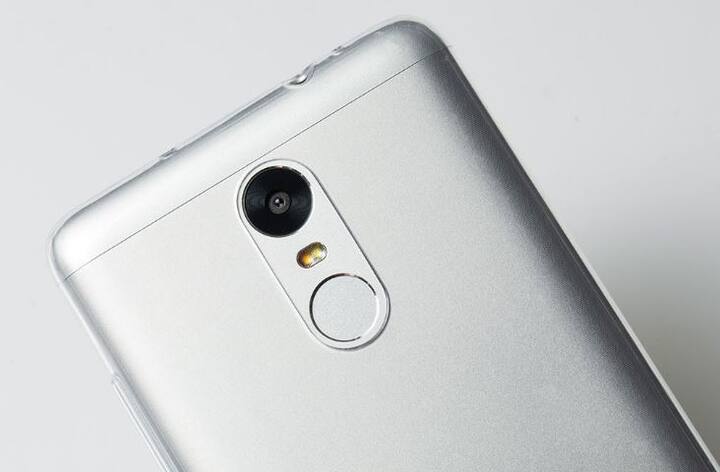 यामध्ये 4जी, जीपीआरएस, ब्ल्यूटूथ हे फीचर्सही आहेत. तसेच 4100 mAh क्षमतेची बॅटरीही देण्यात आली आहे. 