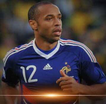 थिअरी ऑन्ऱी (फ्रान्स) - 2000 साली फ्रान्सला युरो कप जिंकून देण्यात थिअरी ऑन्ऱीनं मोलाचा वाटा उचलला होता. ऑन्ऱी 2000, 2004 आणि 2008 साली युरो कपमध्ये सहभागी झाला. ऑन्ऱीच्या खात्यात 11 सामन्यांत सहा गोल जमा आहेत 