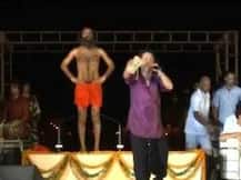 कैलाश खैर, बाबूल सुप्रीयोच्या गाण्यावर रामदेव बाबांचा डान्सिंग योगा