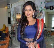 Shreya Ghoshal ने Sanjay Leela Bhansali के बॉलीवुड में 25 साल पूरे करने पर दिया म्यूजिकल ट्रिब्यूट