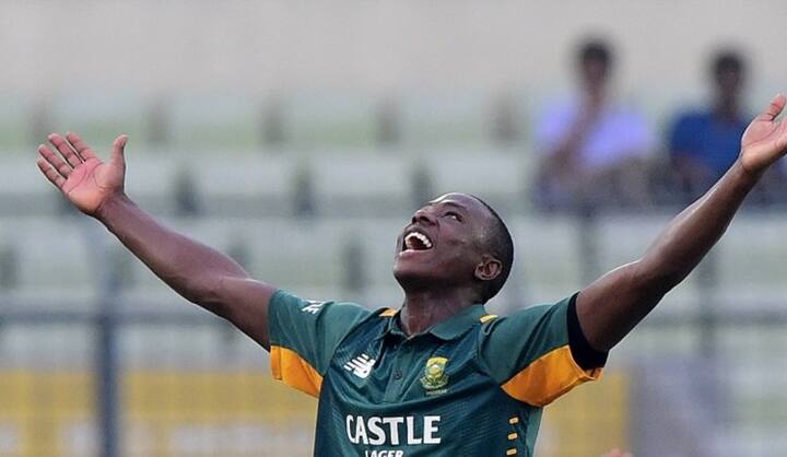 कॅगिसो रबाडाः दक्षिण अफ्रिकेविरुद्ध ऑक्टोबर 2015 मध्ये झालेल्या सामन्यात भारताला 5 धावांनी पराभव स्वीकारावा लागला होता. शेवटच्या षटकात भारताला विजयासाठी 11 धावांची गरज होती, मात्र रबाडासमोर धोनीची जादू न चालल्यामुळे भारताला पराभव स्वीकारावा लागला होता. 