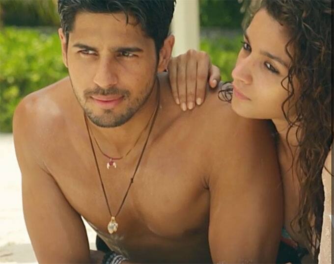 सिद्धार्थ सध्या त्याच्या आगामी सिनेमाच्या शुटींगमध्ये व्यस्त आहे, मात्र तो सिनेमा पाहिल तेव्हा ट्विट नक्की करेल, असं आलियाने सांगितलं.