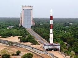 इस्रोचा आणखी एक उपग्रह अवकाशात झेपावणार