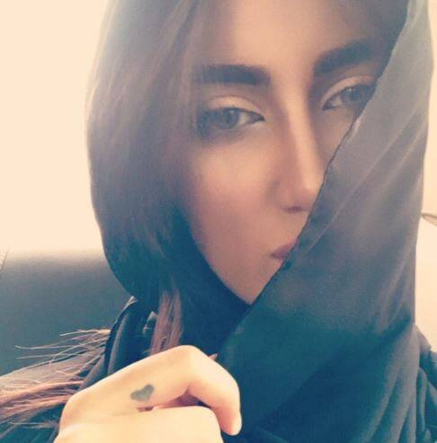 भारतीय संघ पाकिस्तानच्या दौऱ्यावर असताना ज्या हॉटेलमध्ये डिनर झाला तिथे माथिरा देखील उपस्थित होती. तिने पाकिस्तानच्या खेळाडूंना ऑटोग्राफ मागितला तेव्हा काय झालं हा अनुभव शेअर केला आहे. 