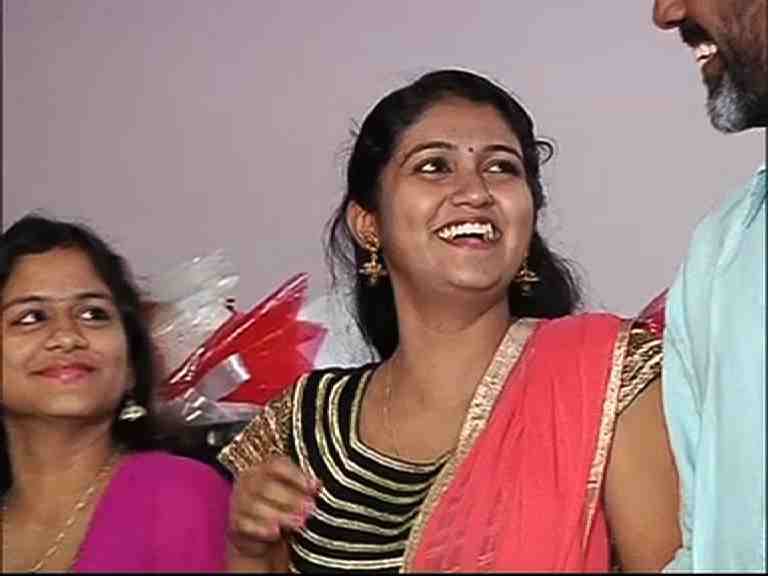 आपल्या अभिनयाने अवघ्या महाराष्ट्राला याड लावणारी आर्ची देखील चाहत्यांसोबत थिरकली. 