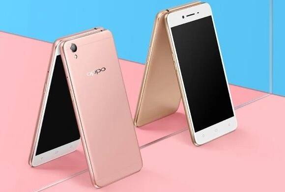 OPPO A37: 8 मेगापिक्सेल रिअर कॅमेरा, 5 मेगापिक्सेल फ्रंट कॅमेरा, 16GB स्टोरेज, 2GB रॅम, किंमत-11 हजार 990 रुपये. हा फोन एक जुलैपासून भारतीय बाजारात उपलब्ध होणार.
