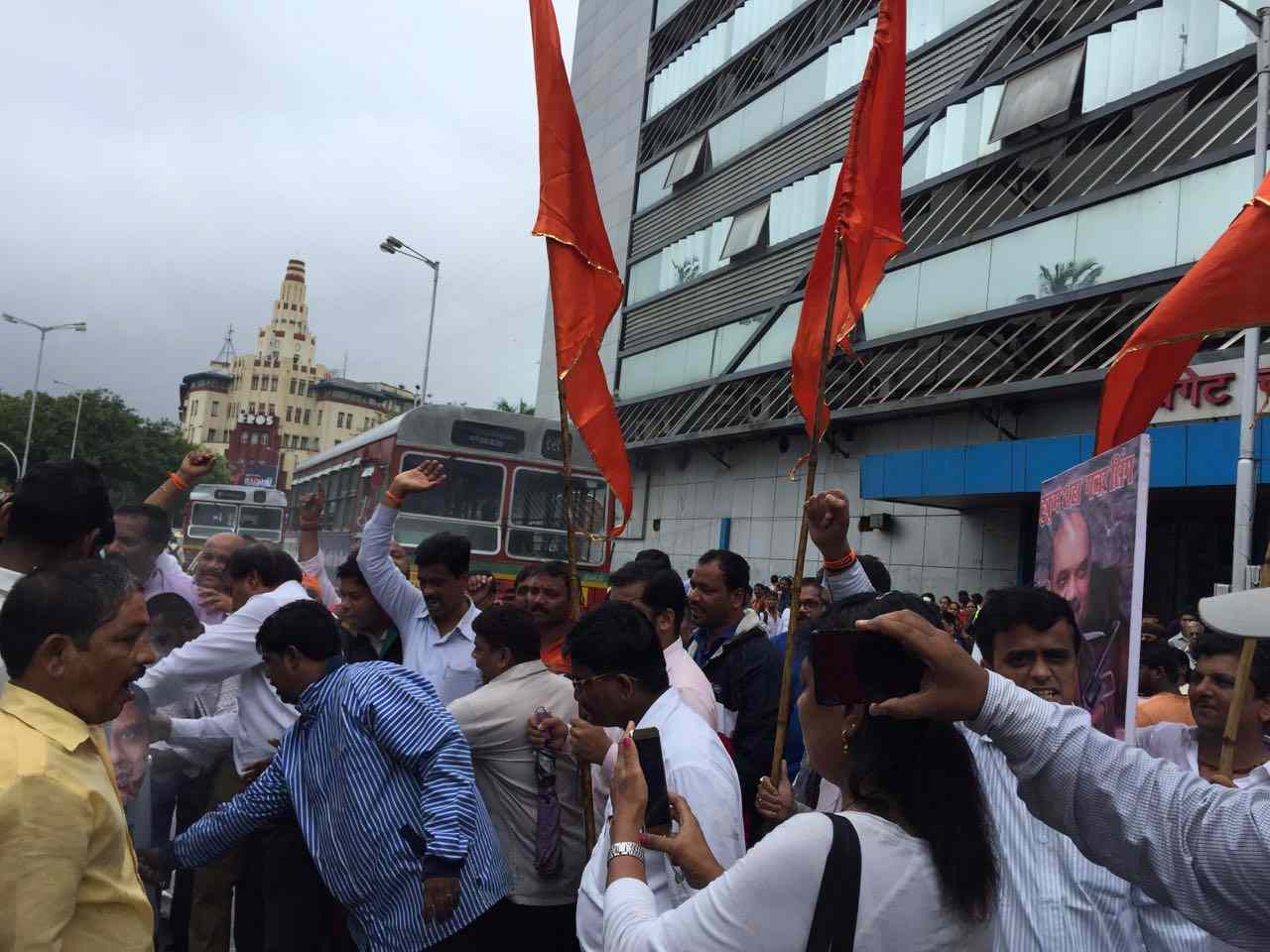 पोस्टरवॉर: शिवसैनिकांकडून आशिष शेलारांची शकुनी मामाशी तुलना