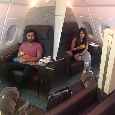 रोहितने आपले फोटो फेसबुक पेजवर शेअर केले आहेत. 