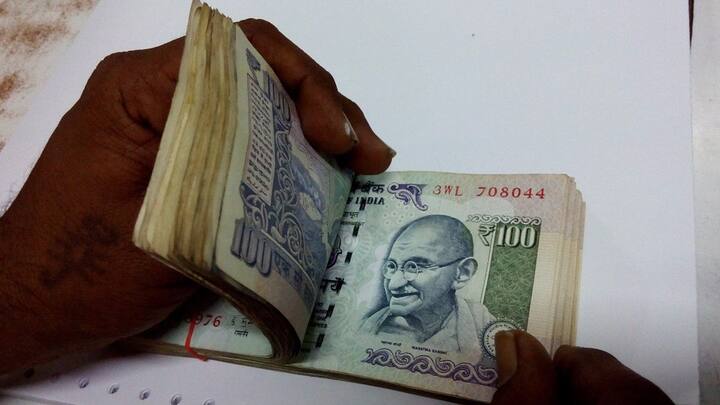 यामध्ये मूळ वेतनात 14.27 टक्के वेतनवाढ करण्याची तरतूद केली होती.