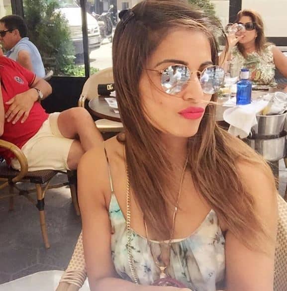 बिपाशा आपली सुट्टी काही अशा मुडमध्ये ऐन्जॉय करताना दिसते आहे.