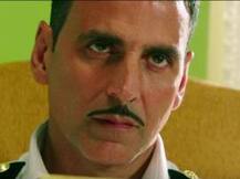 चाहे प्यादा कुर्बान हो या रानी, 'रुस्तम'चा ट्रेलर लाँच