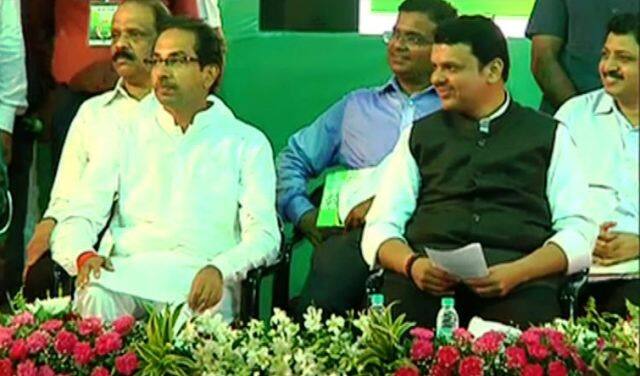 'मुख्यमंत्र्यांनी स्वत: सांगितले की, पाकिस्तानला लोकांचा विरोध आहे व पाक कलाकार आपल्या चित्रपटांत असणे संतापजनक आहे, पण सध्या हा पाक कलाकारांचा चित्रपट लावूनच टाका. कारण शेवटी कायदा आणि सुव्यवस्थेचा प्रश्न  आहे ना ‘‘भौ’’!