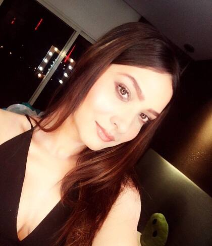 अभिनेत्री अंकिता लोखंडे