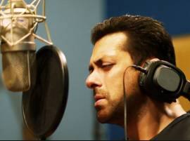Salman Khans Voice For Sultan Title Song सलमानच्या आवाजात 'सुलतान'चं टायटल सॉन्ग