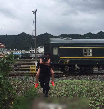 सर्व फोटो सौजन्यः सीसीटीव्ही न्यूज/ फेसबुक