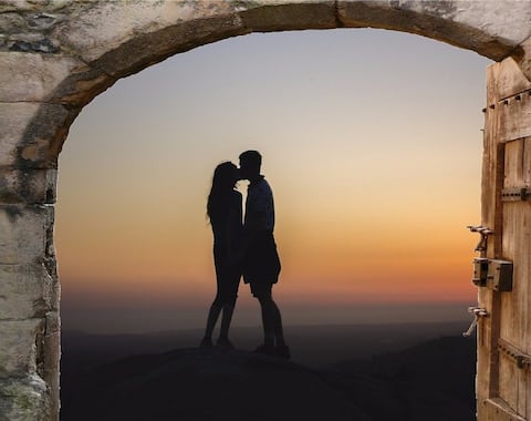 नात्यांना बळकट करणाऱ्या 10 गोष्टी, ज्या मुली कधीही सांगत नाहीत नात्यांना बळकट करणाऱ्या 10 गोष्टी, ज्या मुली कधीही सांगत नाहीत