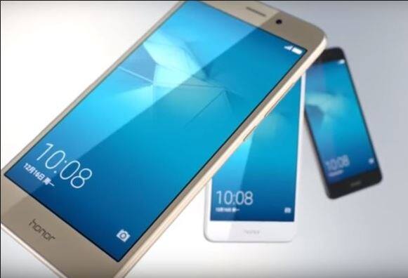 Honor 5C भारतात 4G कनेक्टिविटीसोबत लाँच झाला होता. या स्मार्टफोनमध्ये ५.२ इंचाची एचडी स्क्रिन असून ऑक्टा कोर किरीन ६५० प्रोसेसर देण्यात आला आहे. तसेच फोनमध्ये २ जीबी रॅम, १६ जीबी इनबिल्ट स्टोरेज आहे. या स्टोअरेजला मायक्रोएसजडीद्वारे १२८ जीबीपर्यंत वाढवता येऊ शकते.
