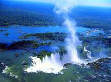 रुपयात कमाई तर या देशांमध्ये तुम्ही जणू काही राजेच! 