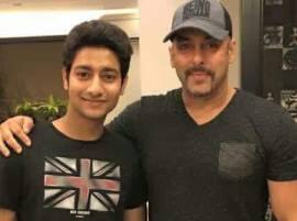 Akash Thosar Meet Salman Khan जेव्हा परशा सल्लूला भेटतो...