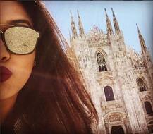 अभिनेत्री असिनची इटलीमध्ये धमाल, मस्ती!