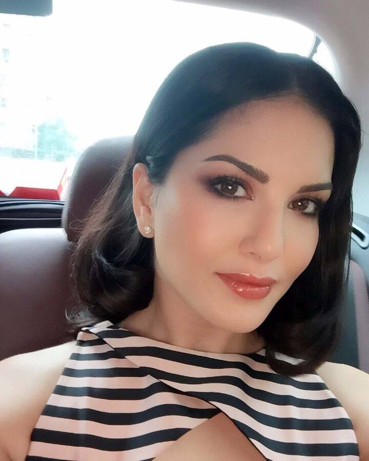 हा पर्फ्युम विक्रिसाठी उपलब्ध करण्यात आला आहे.