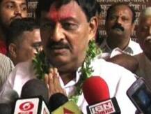 अखेर सुभाष देशमुखांनी मागितली भाविकांची माफी