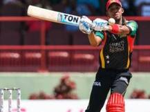 क्रिकेटच्या इतिहासात पहिल्यांदाच एका पॅडने फलंदाजी