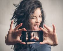 सेल्फी शौकीनांनो इकडे लक्ष द्या!