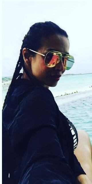 अभिनेत्री मलायकाची मालदिव पिकनिक 