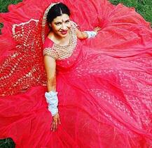 अभिनेत्री संभावना सेठचा मेहंदी सोहळा