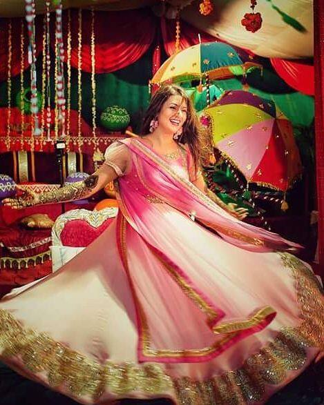 अभिनेत्री दिव्यांका