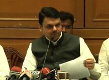 जळगावात थेट मुख्यमंत्र्यांनाच मराठा मोर्चांचं निवेदन