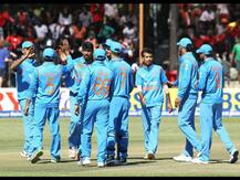 बोट नदीत पलटली, टीम इंडियाचा फलंदाज थोडक्यात बचावला!