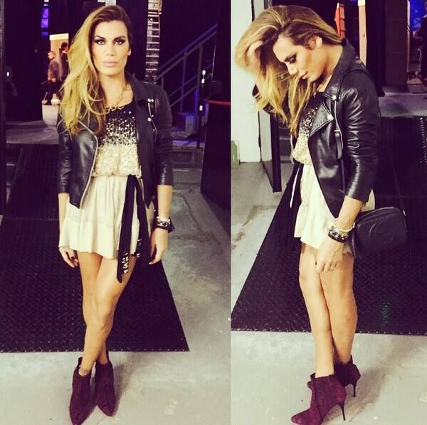 फ्लोरेनिका डे ला वी : सरकारकडून ट्रान्सजेंडरचे ओळख पत्र मिळालेली अर्जेंटीनातील ही पहिली मॉडेल आहे. तसेच तिच्या नावावर आणीखीही एक जेंडर नोंद आहे.