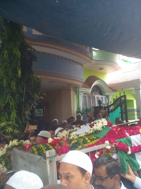 राष्ट्रपती प्रणव मुखर्जी, पंतप्रधान नरेंद्र मोदी यांनीही शाहिद यांच्या निधनाबद्दल शोक व्यक्त केला आहे. 