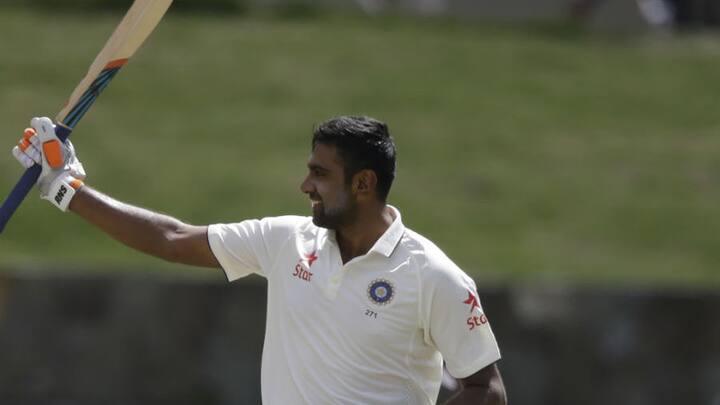 या सामन्यात विराटनं ठोकलेल्या द्विशतकाबरोबरच आर. आश्विननं केलेल्या शतकी खेळीचीही बरीच चर्चा सुरु आहे.