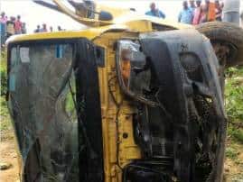 School Bus Driver In Bhadohi Accident Used To Compete Trains ड्रायव्हरच्या स्टंटबाजीमुळे 'त्या' 9 चिमुरड्यांचा मृत्यू