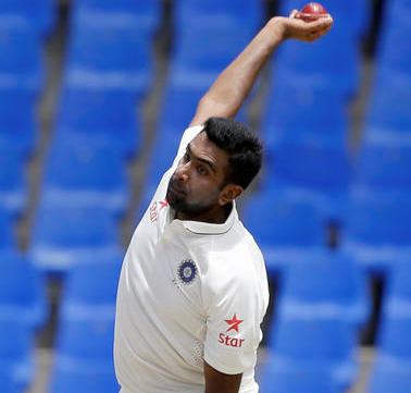 एक कसोटी शतक आणि 7 बळी घेणारा अश्विन हा विश्व क्रिकेटमधील तिसरा खेळाडू ठरला आहे.