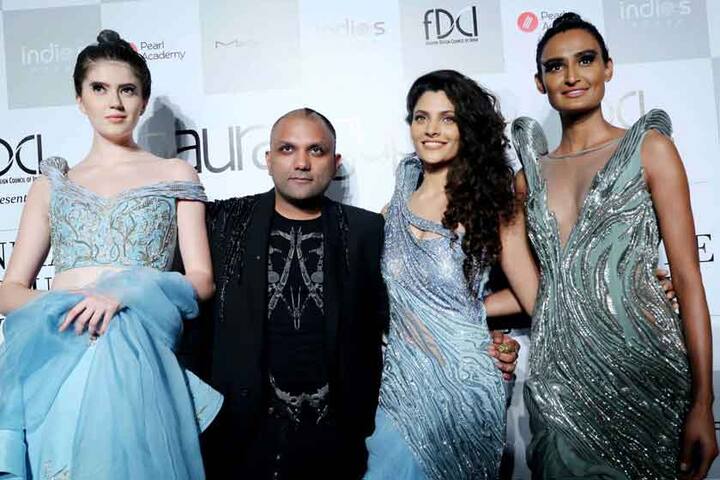 मानव गंगवानी आणि रोहित बल यांच्यासारखे प्रसिद्ध डिझायनर रविवारी आपले नवीन डिझायन्स पेश करतील. 