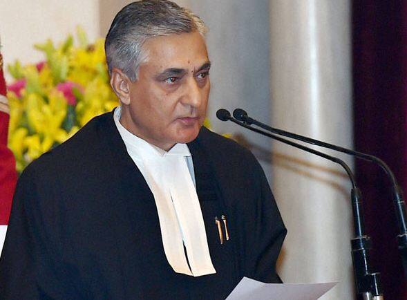 सर्वोच्च न्यायालयाचे न्यायमूर्ती टी. एस. ठाकूरः 1 लाख रुपये