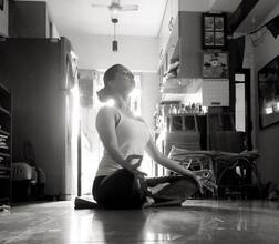 મહારાષ્ટ્રમાં રાજકીય ઉથલપાથલ થતાં ગિન્નાઇ આ હૉટ એક્ટ્રેસ, બોલી- ચૂંટણીઓને બમ્પર સેલ જ લગાવી દો....