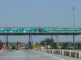 Etoll Passes Will Be Given With Public Sector Banks And Electronic Wallet सार्वजनिक बँकांच्या माध्यमातून होणार ई-टोलपास वितरण