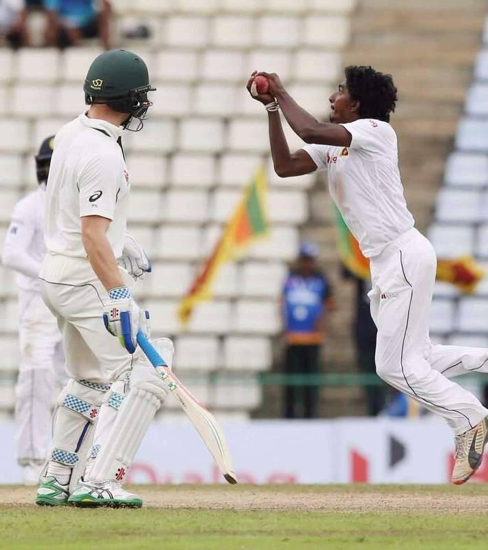 दोन्ही टीम्समध्ये आजवर झालेल्या 27 कसोटी सामन्यांपैकी ऑस्ट्रेलियानं 17 सामने जिंकले असून आठ लढती अनिर्णित राहिल्यात. 1999 नंतर पहिल्यांदाच श्रीलंकेनं कसोटी क्रिकेटमध्ये ऑस्ट्रेलियाला धूळ चारली आहे.