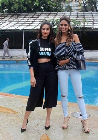 एलियाना डिक्रूझ आणि ईशा गुप्ता