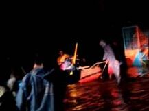 उल्हास नदीचं पाणी झोपड्यात शिरलं, अडकलेल्या 15 जणांची सुटका