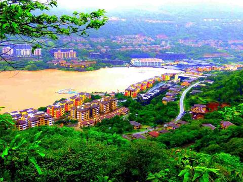 लवासा परिसरात दरड कोसळली, वाहतूक ठप्प लवासा परिसरात दरड कोसळली, वाहतूक ठप्प