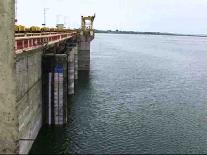 Ujani Dam Water Storage Goes To Zero Percent Latest Updates तुडुंब भरलेलं उजनी शून्य टक्क्यांवर, शेतकरी चिंतेत