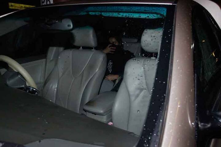 नर्गिसने आपला एक व्हिडीओही इंस्टाग्रामवर पोस्ट केला होता.