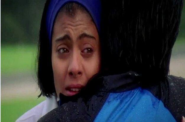 काजोल आणि शाहरूख यांच्यातील ऑफ स्क्रिन मैत्री सर्वांनाच माहित आहे. शाहरूख तिचे कौतुक करताना काजोल एक प्रामाणिक कलाकार असल्याचे सांगतो. माझी मुलगी सुहानाला अॅक्ट्रेस बनायची इच्छा आहे, त्यामुळे तिने काजोलकडून अभिनयाचे धडे गिरवावेत, असे मला वाटते.